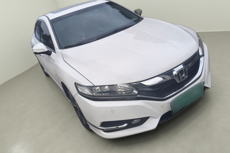 本田 思铂睿 2015款 2.4L 尊贵版车身外观3