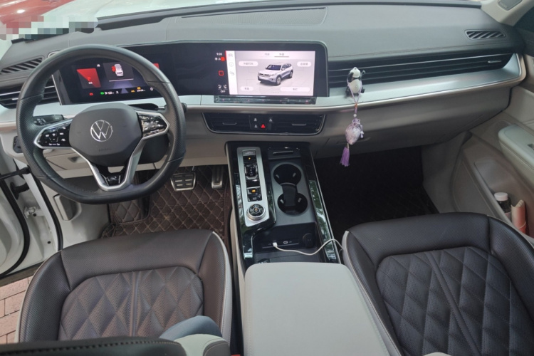 大众 揽巡 2023款 380TSI 四驱R-Line巡礼版中控内饰12