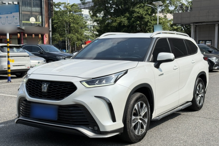 丰田 皇冠陆放 2022款 2.5L HEV两驱精英版车身外观1