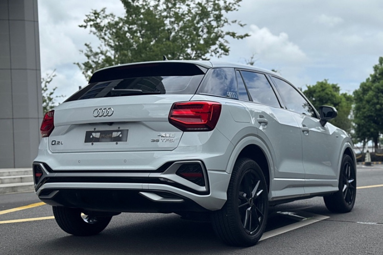 奥迪Q2L 2023款 35TFSI 进取动感型车身外观6004
