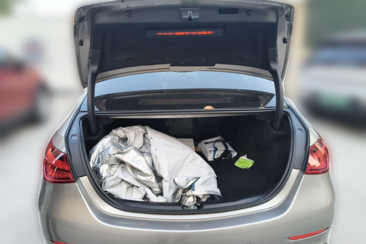 奔驰C级 2022款 改款 C 260 L 运动版中控内饰23