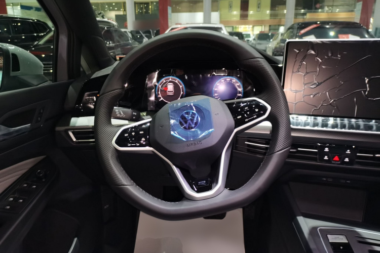 大众 高尔夫 2025款 改款二 300TSI R-Line中控内饰13