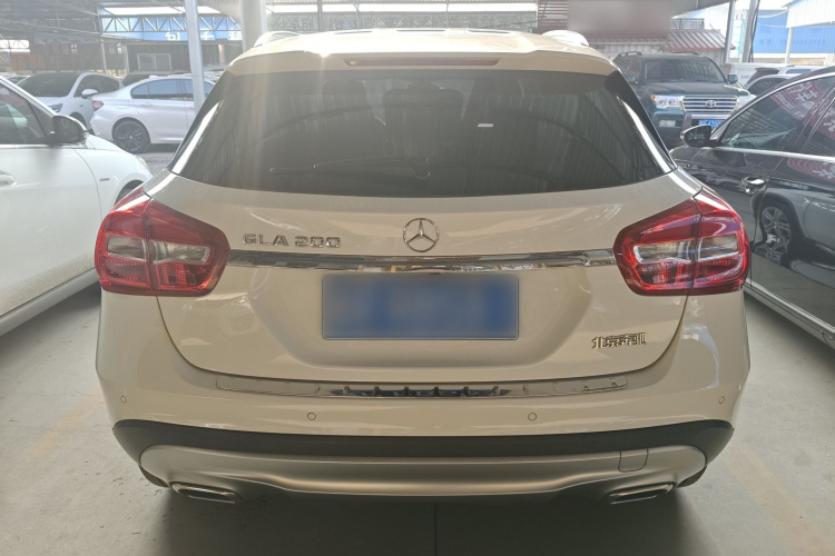 奔驰GLA 2016款 GLA 200 动感型车身外观6