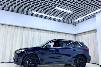 宝马iX1 2023款 eDrive25L X设计套装