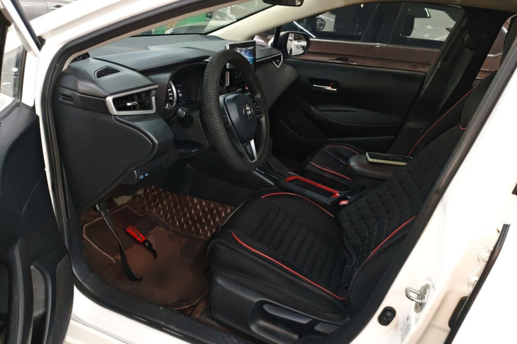 丰田 卡罗拉 2019款 1.2T S-CVT GL-i精英版中控内饰20