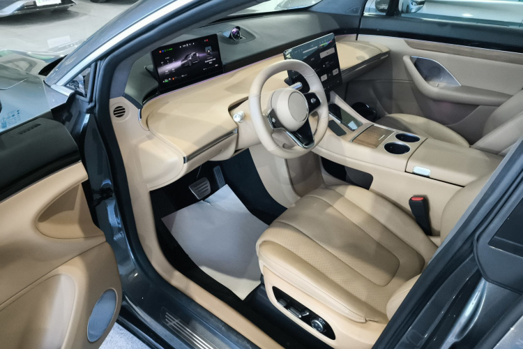 鸿蒙智行 智界R7 2025款 增程 331km Ultra中控内饰20