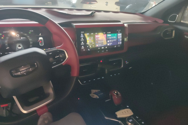 吉利汽车 吉利icon 2020款 1.5TD i7 BSG中控内饰7002