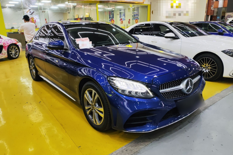 奔驰C级 2021款 C 200 L 时尚型运动版车身外观3