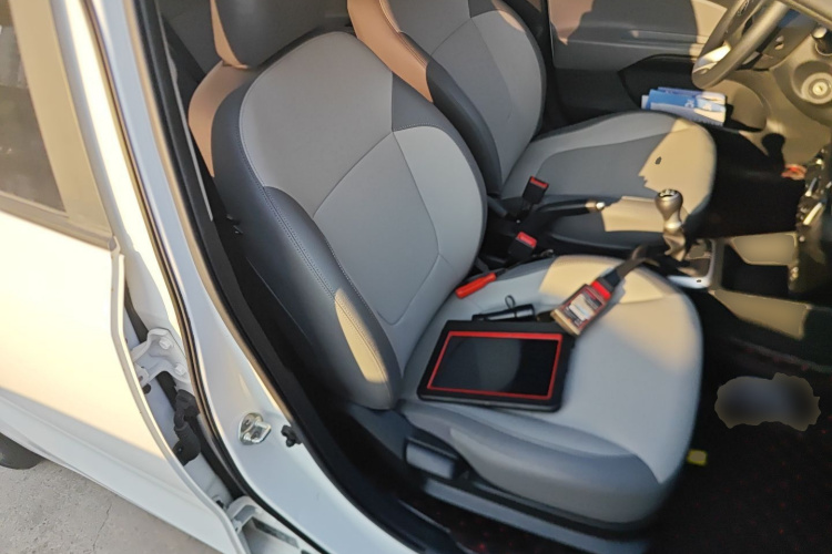 起亚 焕驰 2019款 1.4L 手动智享版Value 国VI局部细节41