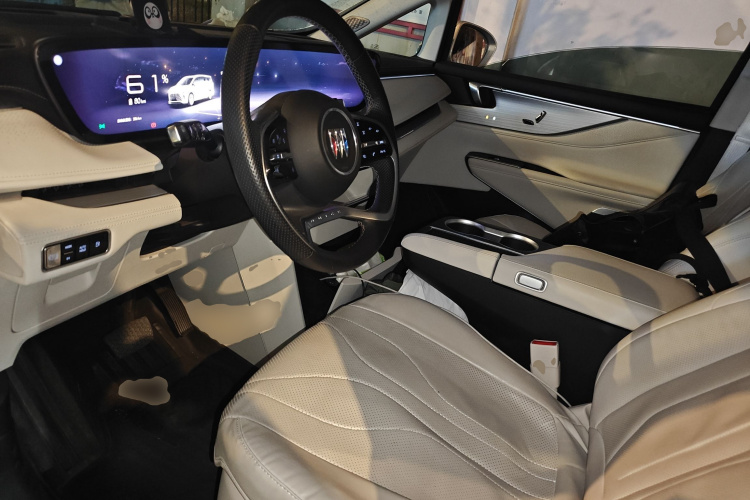 别克GL8新能源 2024款 陆尊 智享版 7座中控内饰19