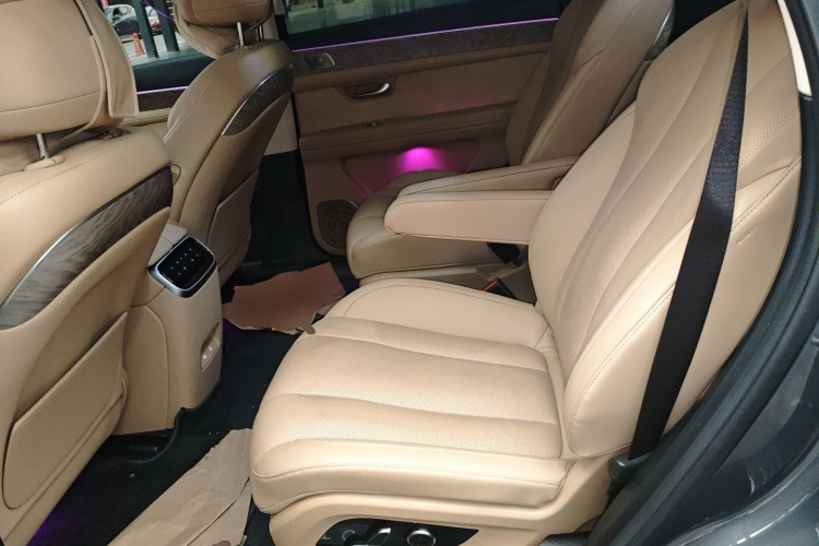 鸿蒙智行 问界M7 2022款 1.5T 四驱豪华版中控内饰7004