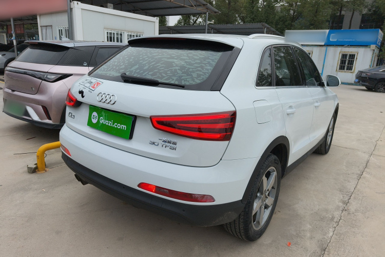 奥迪Q3 2015款 30 TFSI 进取型车身外观7