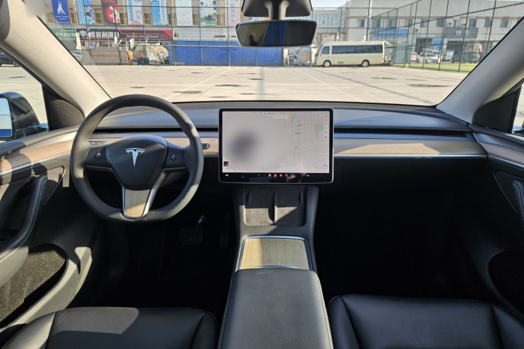 特斯拉 Model Y 2021款 标准续航后驱版中控内饰7002