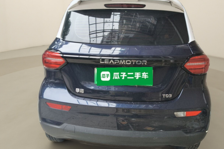 零跑汽车 零跑T03 2021款 400舒享版车身外观6