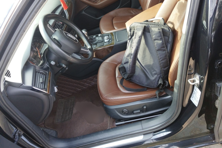 奥迪A6L 2014款 TFSI 舒适型中控内饰19