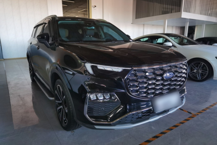 福特 领裕 2023款 EcoBoost 225 尊领型 7座（2/2/3）车身外观3