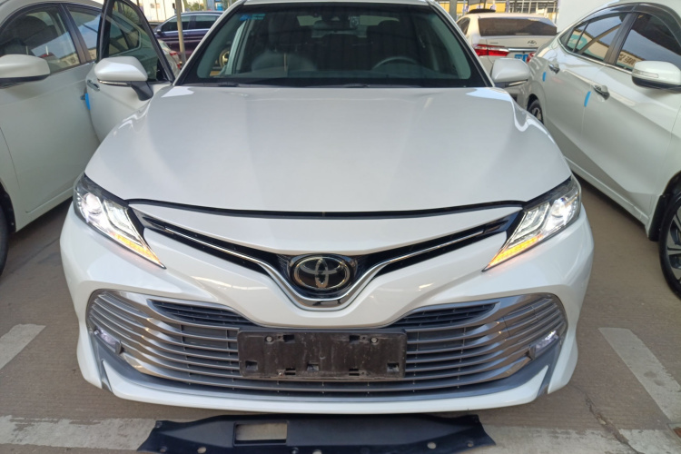 丰田 凯美瑞 2019款 2.0G 豪华版 国VI车身外观2