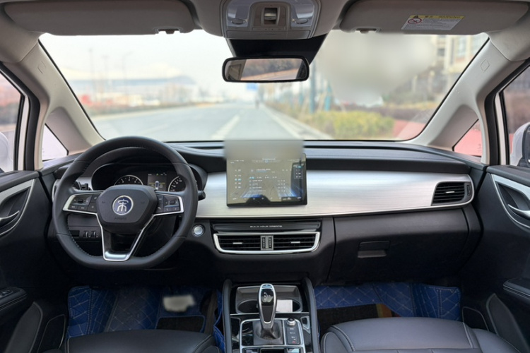 比亚迪 宋MAX 2021款 升级版 1.5T 自动尊贵型 7座中控内饰7002