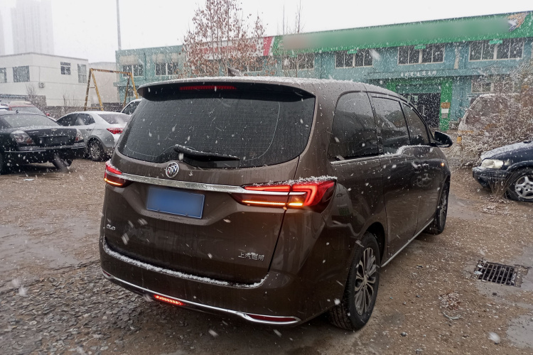 别克GL8 2023款 陆上公务舱 智享型车身外观6005