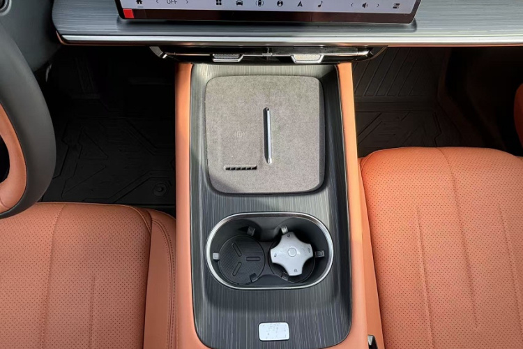 东风奕派 eπ007 2025款 纯电 565四驱Max领航版局部细节9001