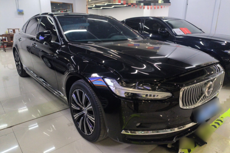 沃尔沃S90 2021款 B5 智远豪华版车身外观3