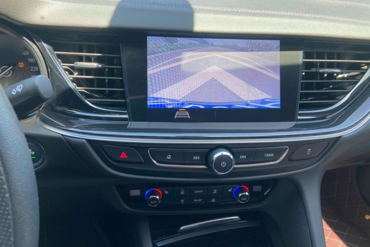 别克 君威 2022款 552T 智享型局部细节16