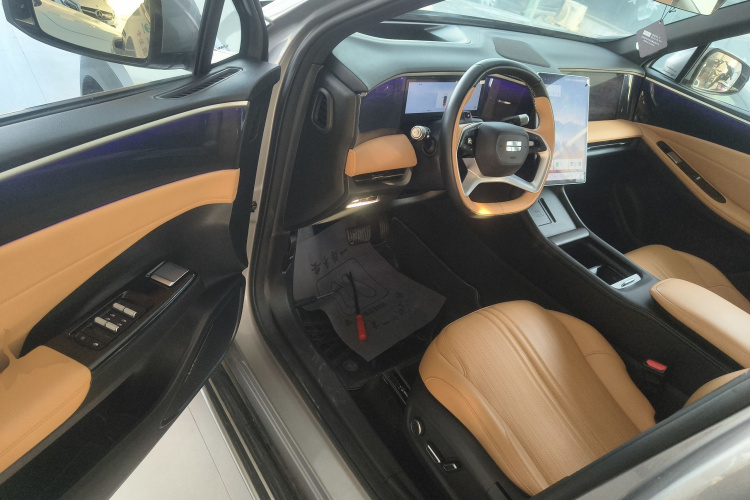 吉利银河 银河L7 2023款 1.5T 115km 星舰中控内饰20