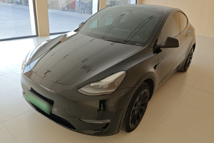 特斯拉 Model Y 2021款 标准续航后驱版车身外观4