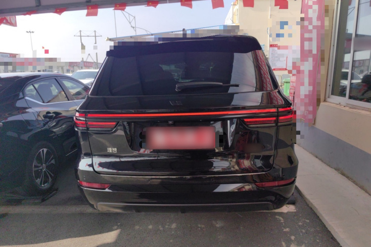 理想汽车 理想ONE 2021款 增程6座版车身外观6