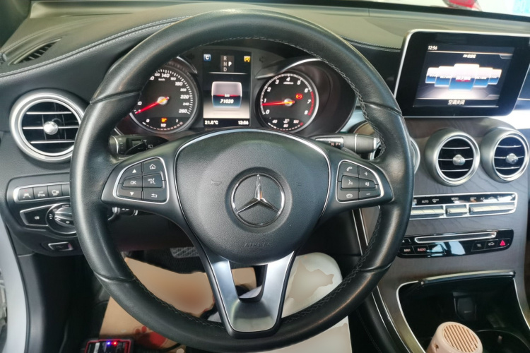 奔驰GLC 2019款 GLC 300 L 4MATIC 动感型局部细节13