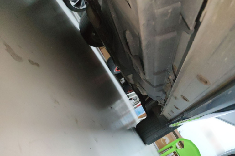 丰田 汉兰达 2021款 2.0T 四驱豪华版 7座局部细节9002