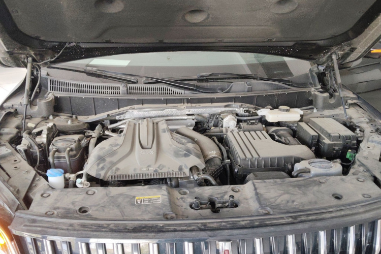 红旗HS7 PHEV 2024款 2.0T PHEV 四驱旗畅版 6座局部细节24