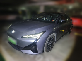 ARCFOX极狐 极狐 阿尔法S5 2024款 560PRO 185kW