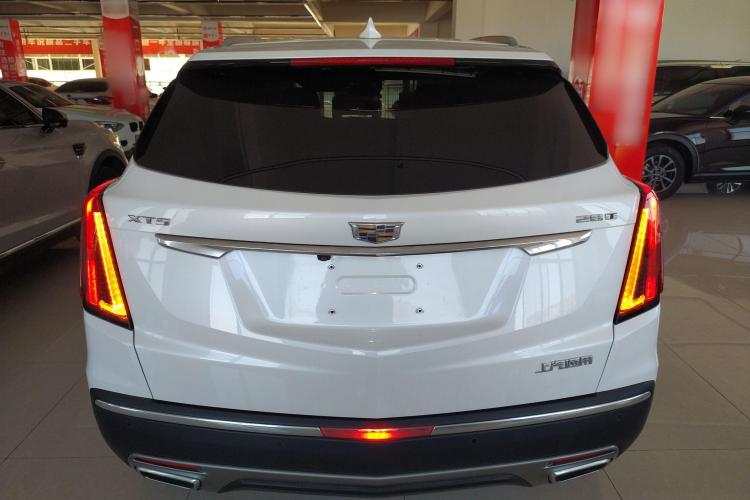 凯迪拉克XT5 2021款 28T 豪华型车身外观6