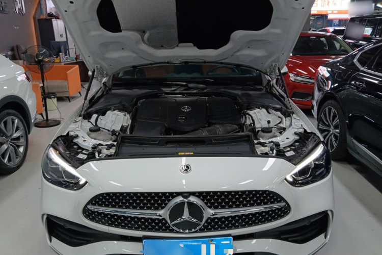 奔驰C级 2024款 C 260 L 运动版机舱底盘24