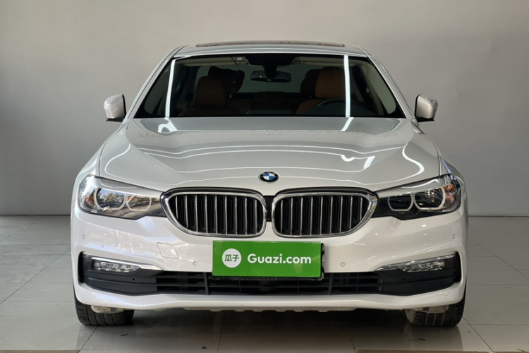 宝马5系 2018款 528Li 上市特别版车身外观6001