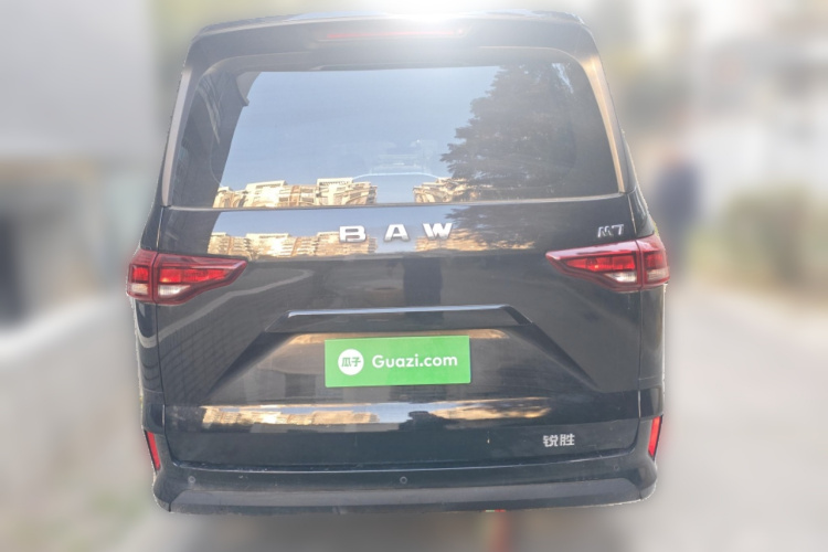 BAW北汽制造 锐胜王牌M7 2023款 2.0L 长轴创富型 7座车身外观6004