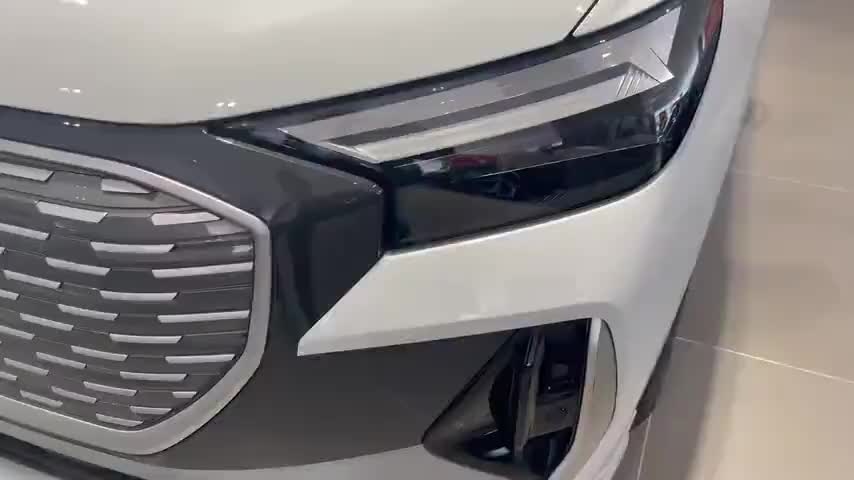 奥迪Q4 e-tron 2024款 40 e-tron 创行版实拍1