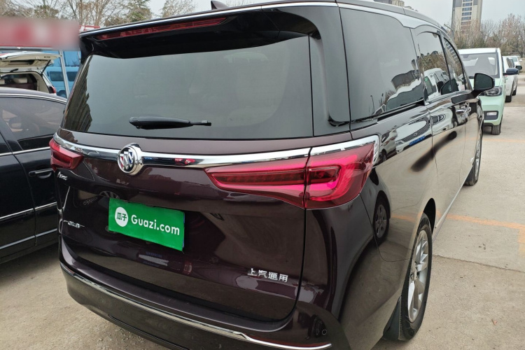 别克GL8 2020款 Avenir艾维亚 六座贤礼版车身外观7