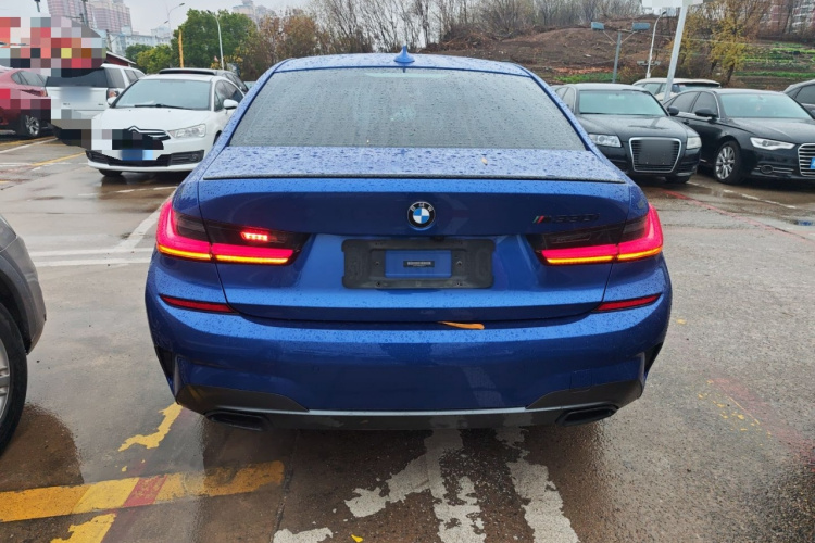 宝马3系 2021款 330i M运动曜夜套装车身外观6