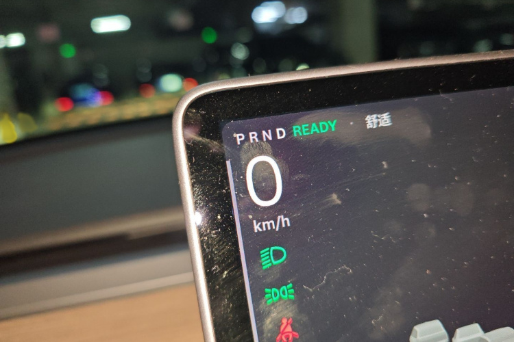 特斯拉 Model 3 2021款 标准续航后驱升级版局部细节14