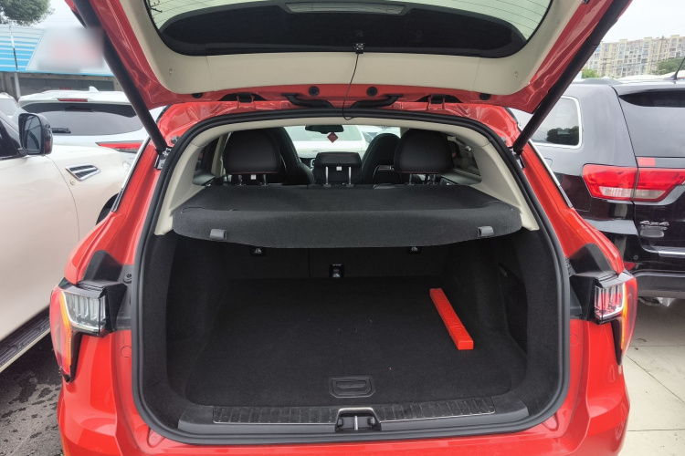 领克01 2017款 2.0T 四驱劲Pro版局部细节23