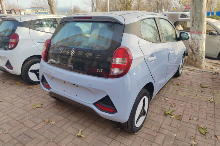 江铃集团新能源 易至EV2 2026款 PLUS+ 舒适型车身外观7