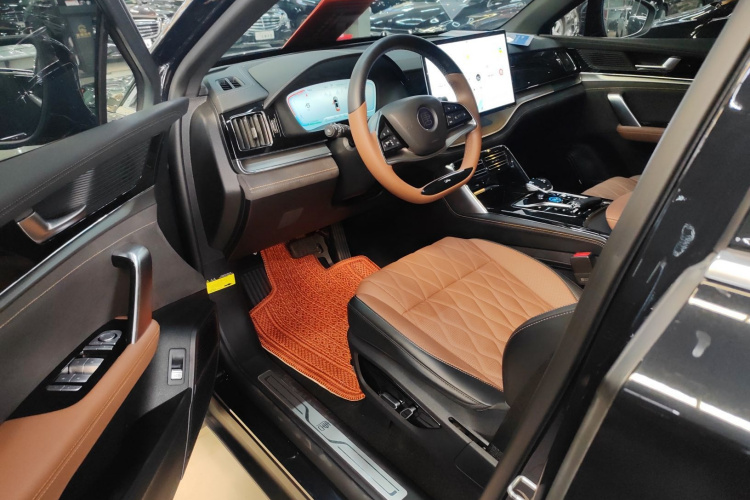 比亚迪 唐新能源 2023款 DM-i 冠军版 112KM 尊贵型中控内饰20