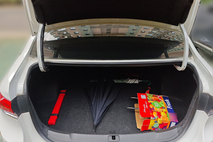 别克 英朗 2021款 改款 1.3T 自动轻混动精英型局部细节23