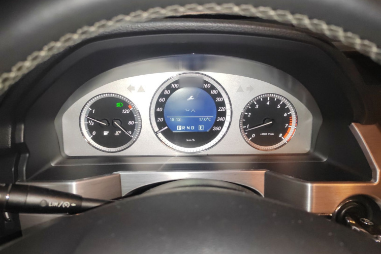 奔驰GLK级(进口) 2010款 GLK 300 4MATIC 时尚型局部细节14