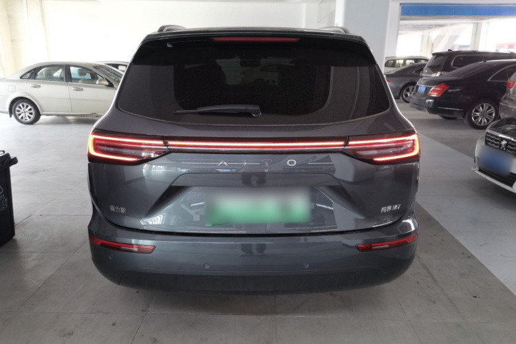 鸿蒙智行 问界M7 2022款 1.5T 四驱豪华版车身外观6