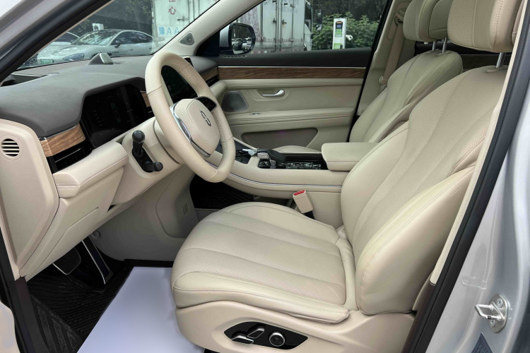 鸿蒙智行 问界M7 2024款 1.5T 后驱Plus版 5座中控内饰7001