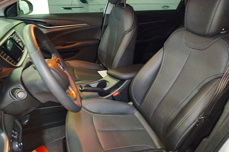 别克 英朗 2021款 改款 典范 1.5L 自动精英型局部细节19