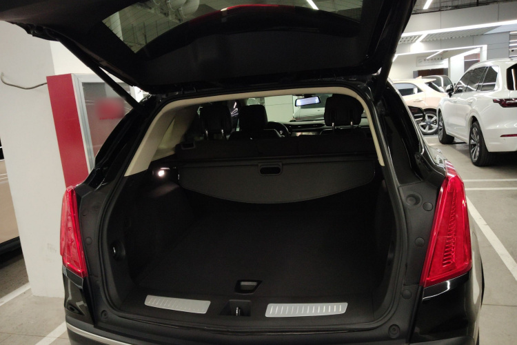 凯迪拉克XT5 2018款 25T 豪华型机舱底盘23